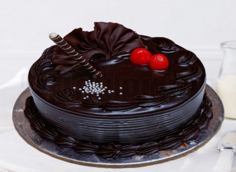 Full Chocolate Cake