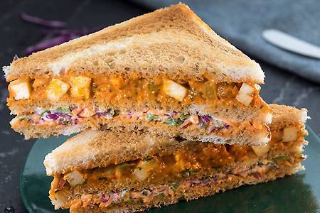 Peri Peri Paneer Sandwich