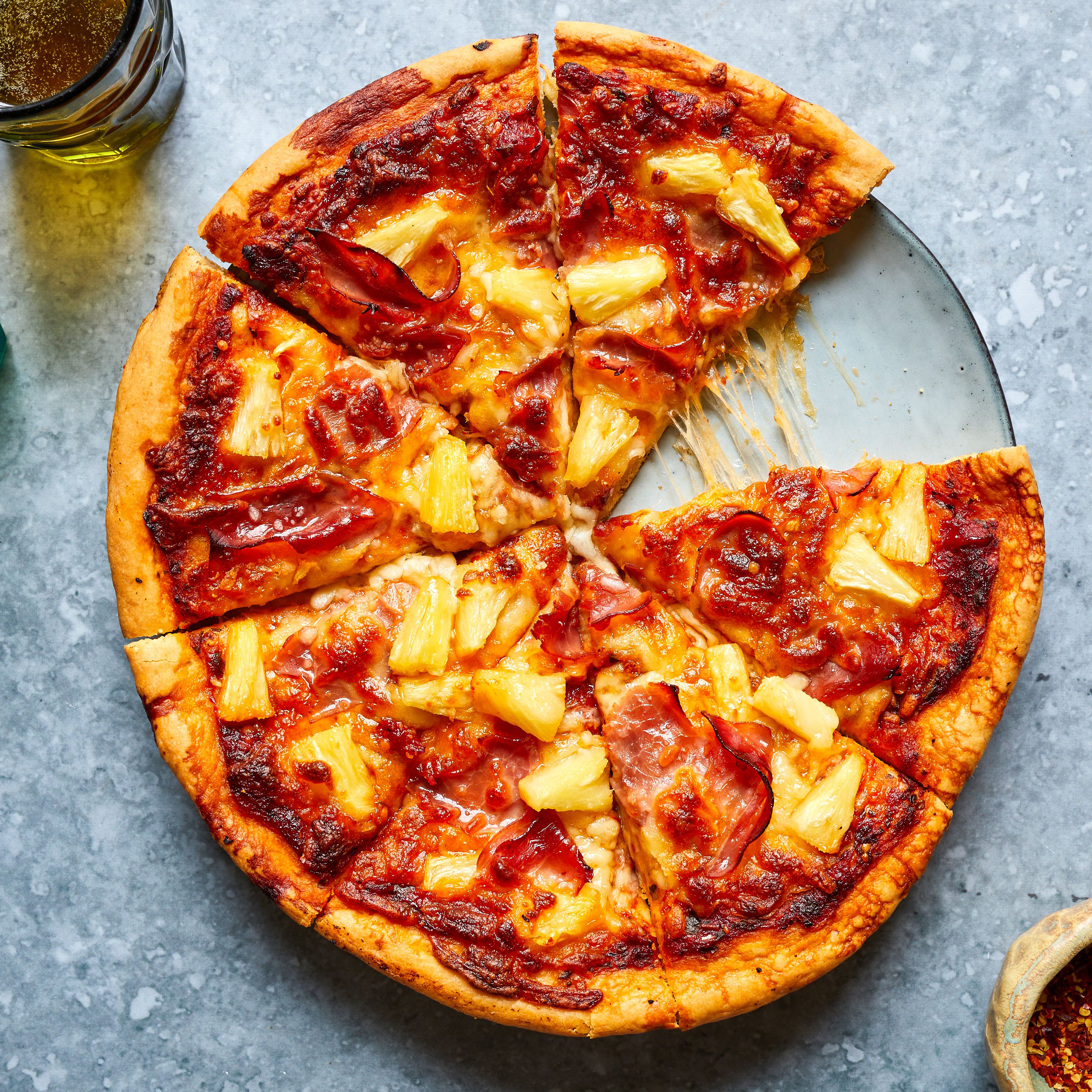 Classic - Hawaiian Pizza